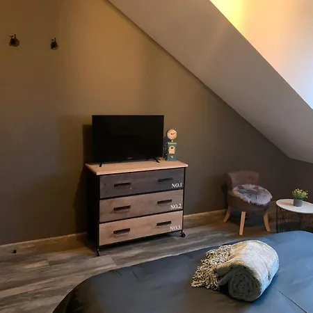 Elegant Family Stay, Wallonia, Cleaning Included 別荘