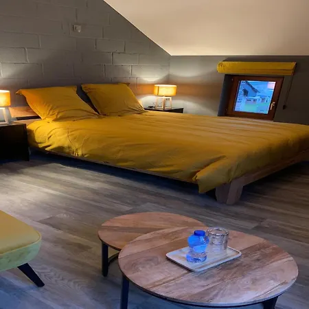 Elegant Family Stay, Wallonia, Cleaning Included 別荘 *